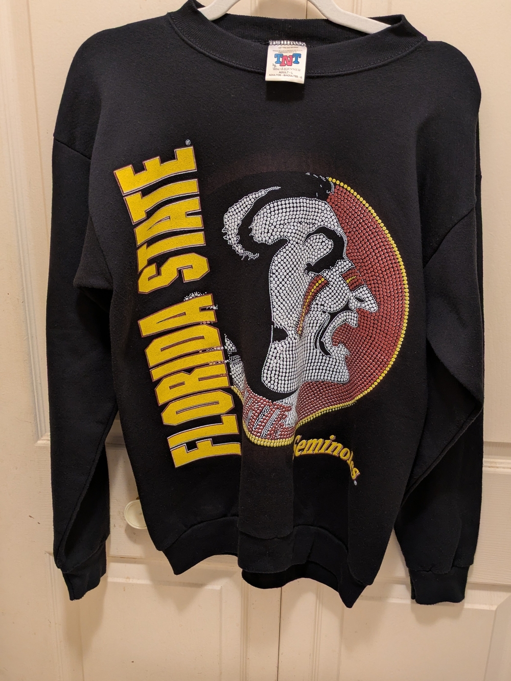 VintageTrau & Loevner Black Crewneck Sweatshirt with Yellow and Garnet Graphics